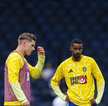 Viktor Gyökeres and Alexander Isak of Sweden