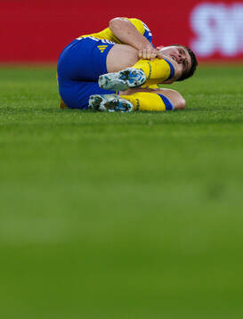 Viktor Gyökeres of Sweden in pain