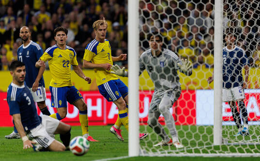 Besfort Zeneli and Lucas Bergvall of Sweden