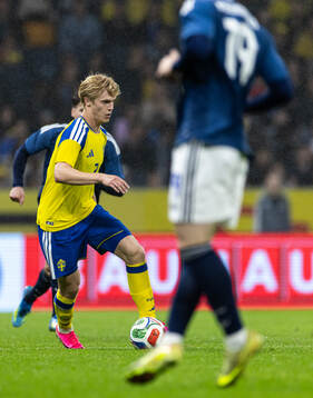 Lucas Bergvall of Sweden