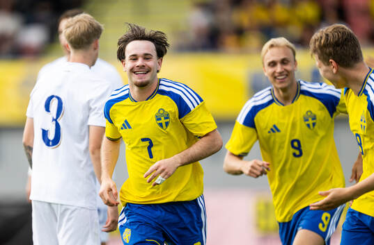 Neo Jönsson of Sweden celebrates