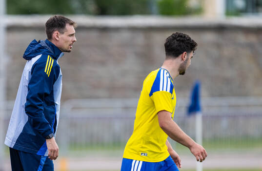 Head coach head Daniel Bäckström and Bleon Kurtulus