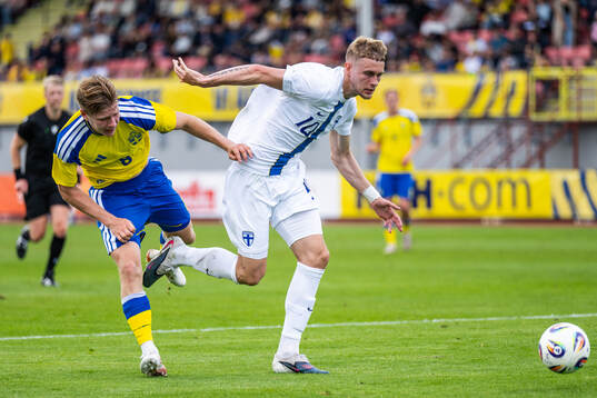 Victor Svensson of Sweden and Jimi Tauriainen of Finland