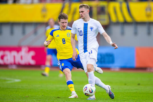Victor Svensson of Sweden and Jimi Tauriainen of Finland