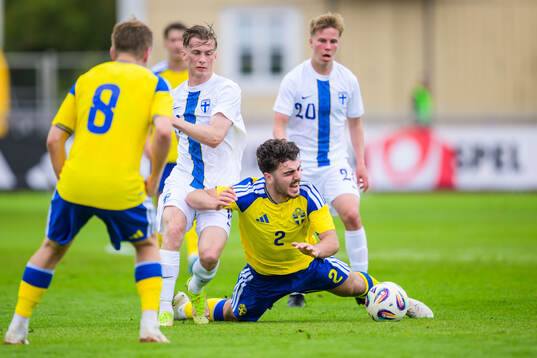 Marius Söderbäck of Finland and Bleon Kurtulus of Sweden