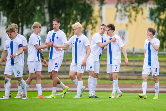 Julius Körkkö of Finland celebrates