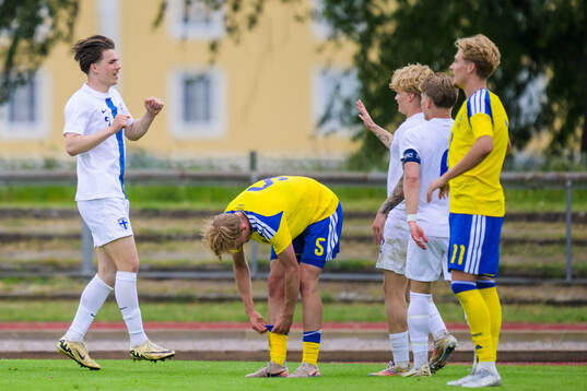 Julius Körkkö of Finland celebrates