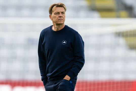Head coach Tony Gustavsson of Sweden