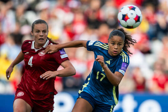 Emma Skou Færge of Denmark and Felicia Schröder of Sweden