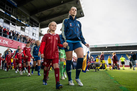 Stina Blackstenius of Sweden