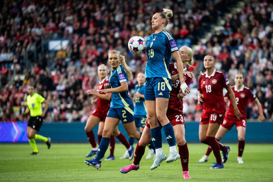 Fridolina Rolfö of Sweden and Sofie Svava of Denmark