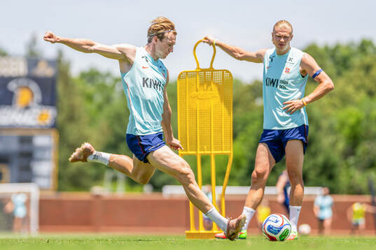 Kristian Thorstvedt and Erling Braut Haaland of the