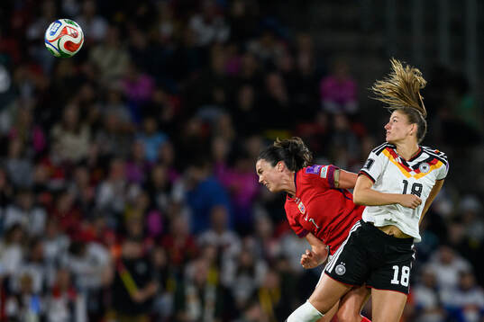 Ingrid Engen of Norway and Melissa Kössler of Germany