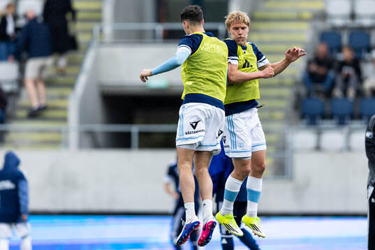 Gefles Noah Odin Lundström värmer upp