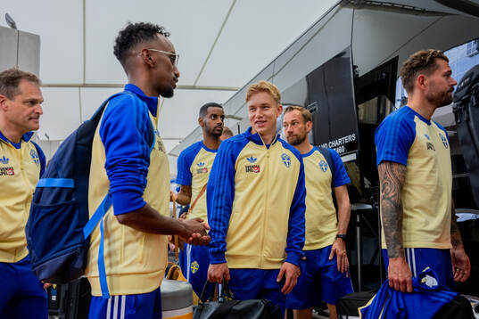 Taha Ali, Alexander Isak, Daniel Svensson and goalkeeper