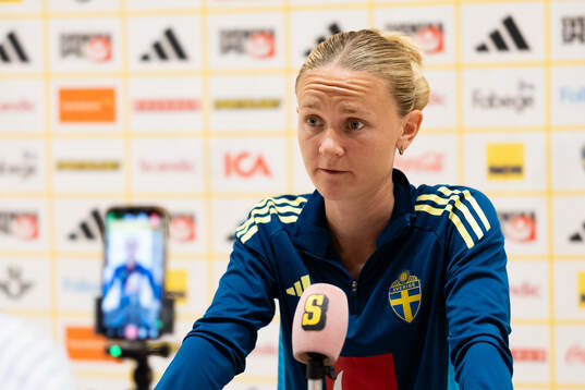 Matilda Vinberg at a press event with the women's national