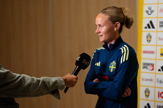 Matilda Vinberg at a press event with the women's national