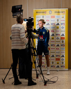 Matilda Vinberg at a press event with the women's national