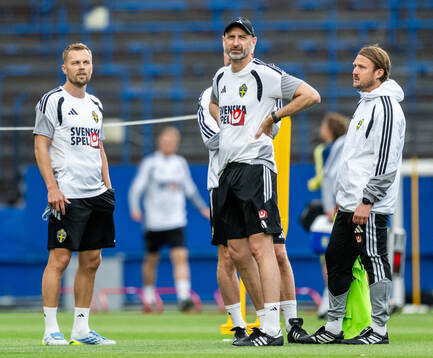 Assistant coaches Sebastian Larsson, Andreas Georgson and