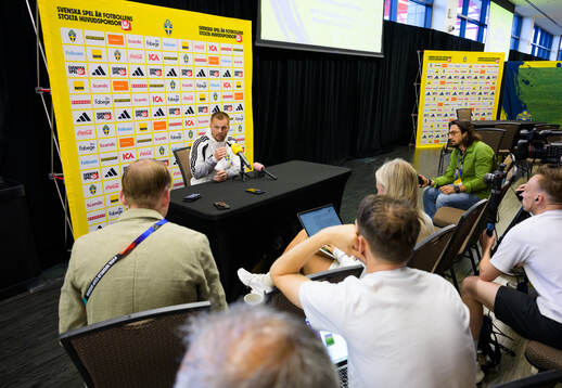 Assistant coach Sebastian Larsson of the Swedish men's