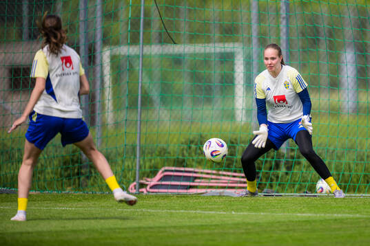 Goalkeeper Elvira Björklund of Sweden