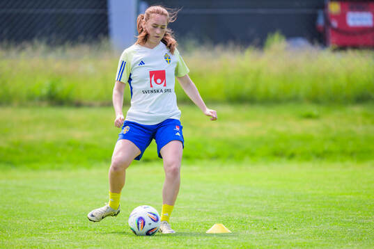 Ella Reidy of Sweden