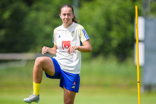 Athinna Persson Lundgren of Sweden