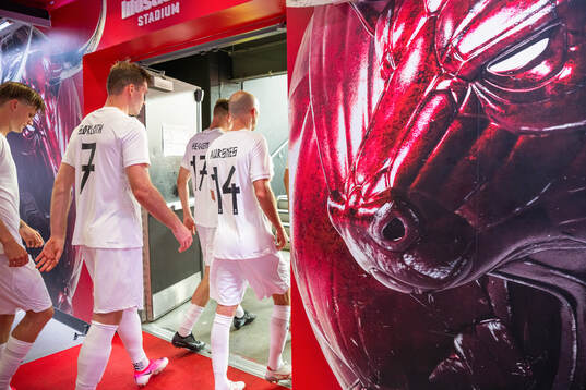 Alexander Sørloth, Fredrik Aursnes and players of Norway