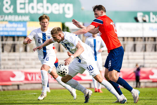 Jimi Tauriainen of Finland and Niklas Ødegård of Norway