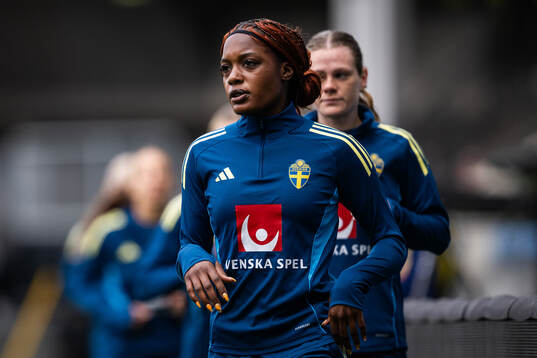 Evelyn Ijeh of the Swedish women's national football team