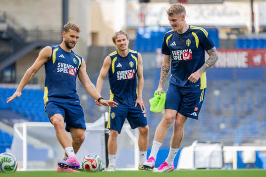 Jesper Karlström and Eric Smith of the Swedish national