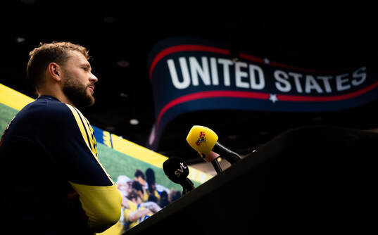 Bläddra bland fler bilder av Football, FIFA World Cup 2026, day -3, Sweden, Mixed Zone