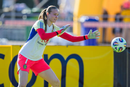 Goalkeeper Elvira Björklund of Sweden