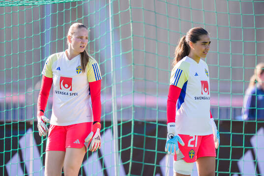 Goalkeeper Elvira Björklund and Goalkeeper Ebba Steen of
