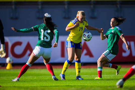 Matilda Nildén of Sweden and Ana Mendoza González and