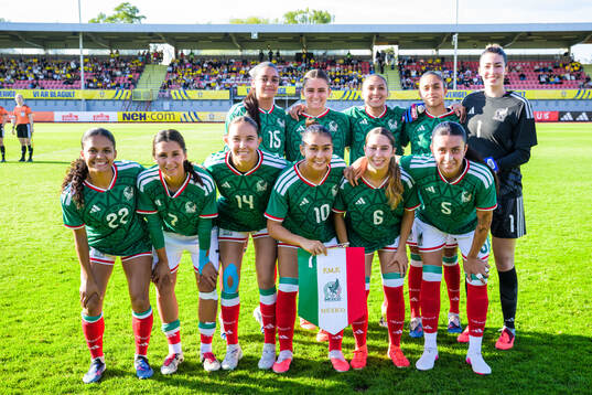 The starting eleven of Mexico