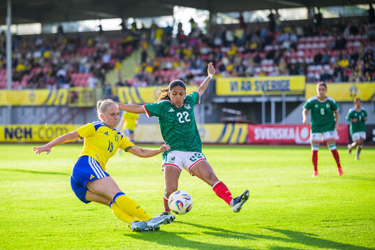Tuva Skoog of Sweden and Lourdes de la Caridad Bosh Lourdes