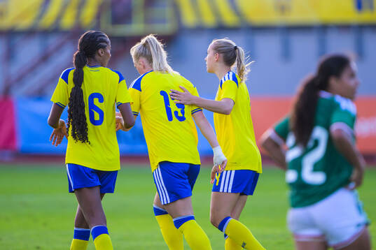Cassandra Bogere, Molly Johansson and Sara Eriksson of
