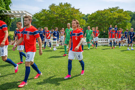 Fredrik André Bjørkan, Patrick Berg and players of the