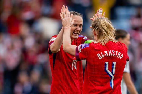 Caroline Graham Hansen and Julie Blakstad of Norway