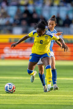 Monica Jusu Bah of Sweden an Federica D'Auria of Italy