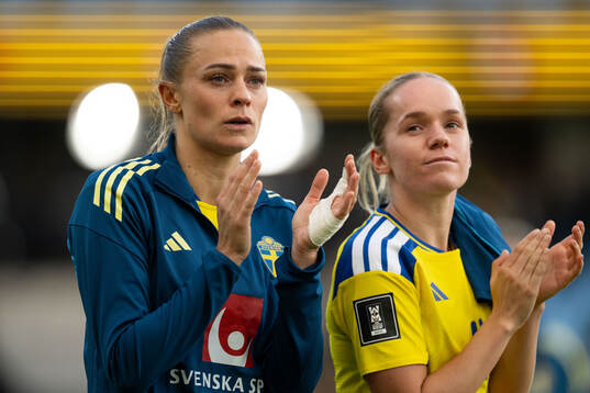 Fridolina Rolfö and Hanna Lundkvist of Sweden