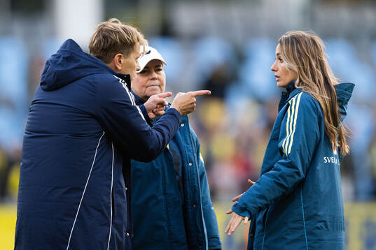 Head coach Tony Gustavsson, Senior advisor Marika Domanski