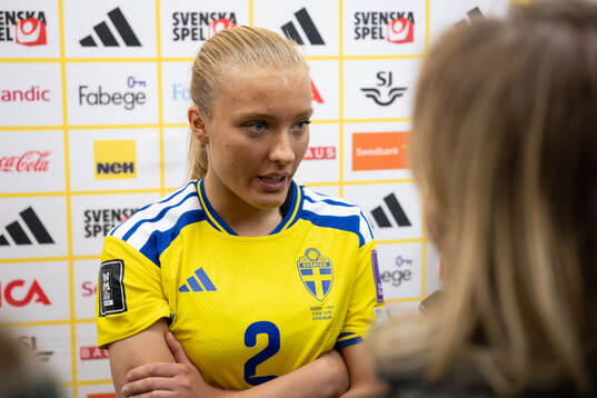 Smilla Holmberg of Sweden in mixed zone