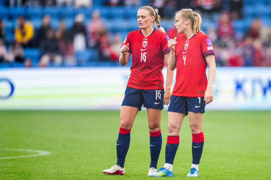 Mathilde Harviken and Julie Blakstad of Norway