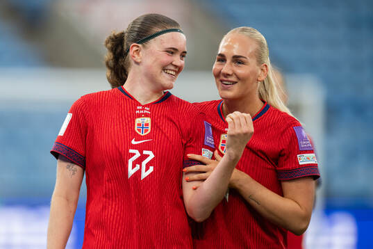 Signe Gaupset and Cathinka Tandberg of Norway