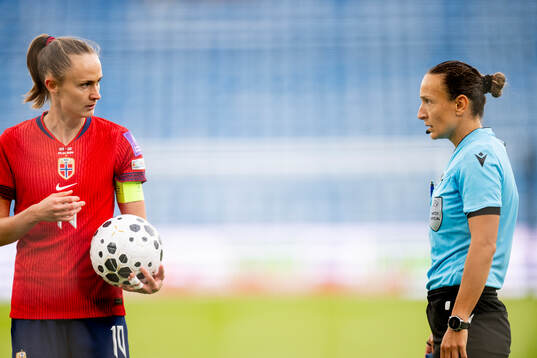 Caroline Graham Hansen of Norway and Ivana Projkovska,