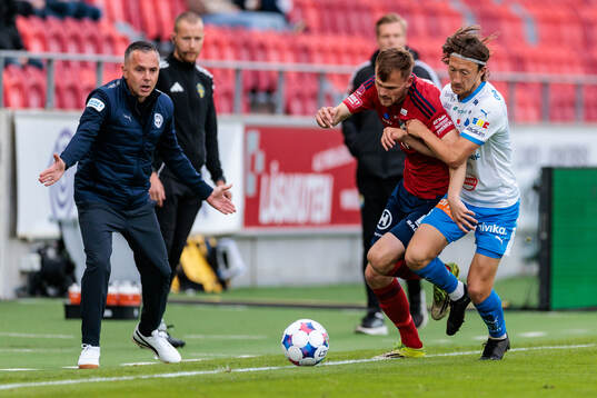 IFK Värnamos tränare Srdjan Tufegdzic och Östers Oscar