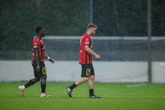 Nordic Uniteds Emmanuel Swedi och Teo Grönborg deppar
