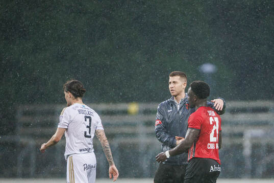 Nordic Uniteds tränare Steven Younan och Emmanuel Swedi